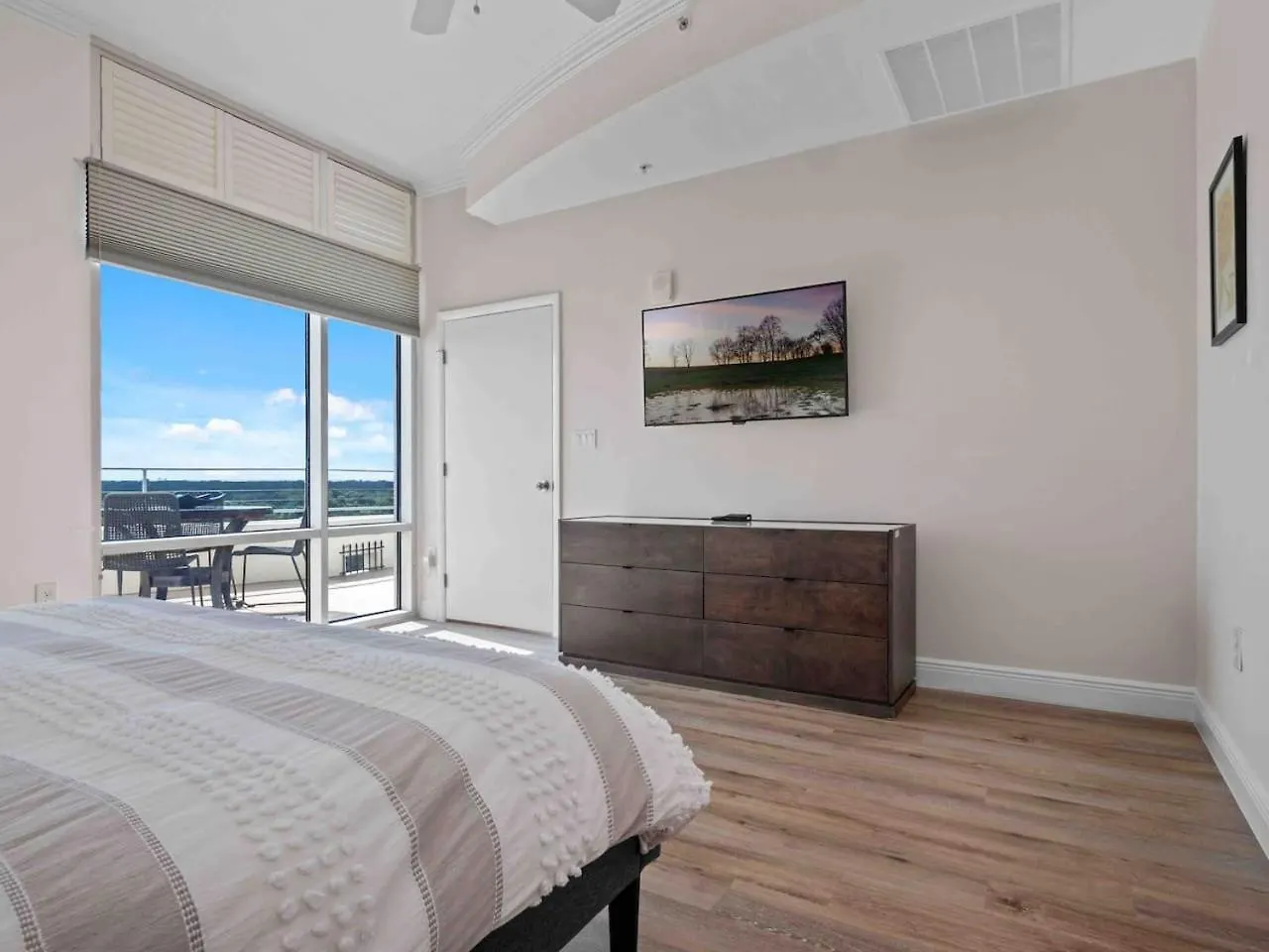 Penthouse Downtown Orlando 2 Beds 2 Baths Apartment